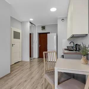 Wlochy Klinkierowa Comfort Apartament